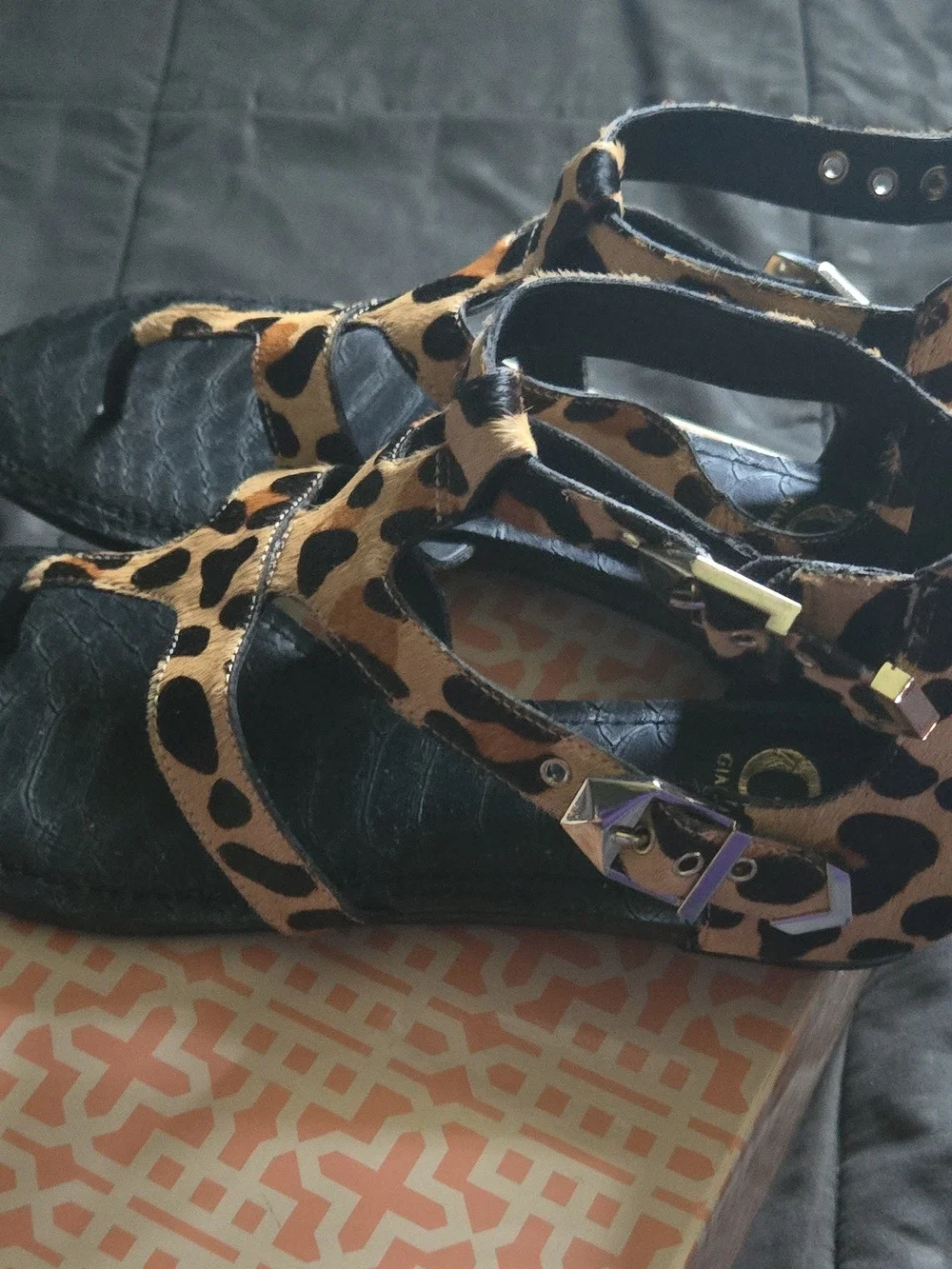 Gianni Bini Leopard Print T-Strap Sandals - Black & Brown